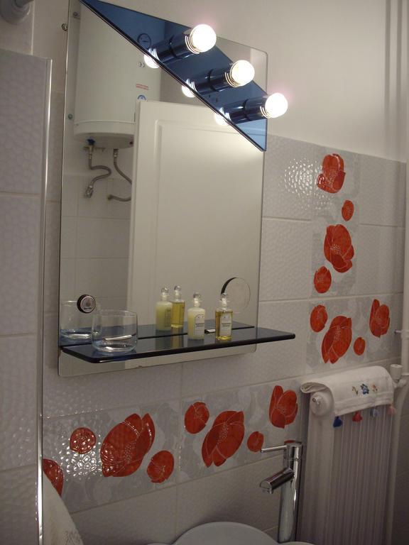 Lilly'S Appartments Athen Zimmer foto