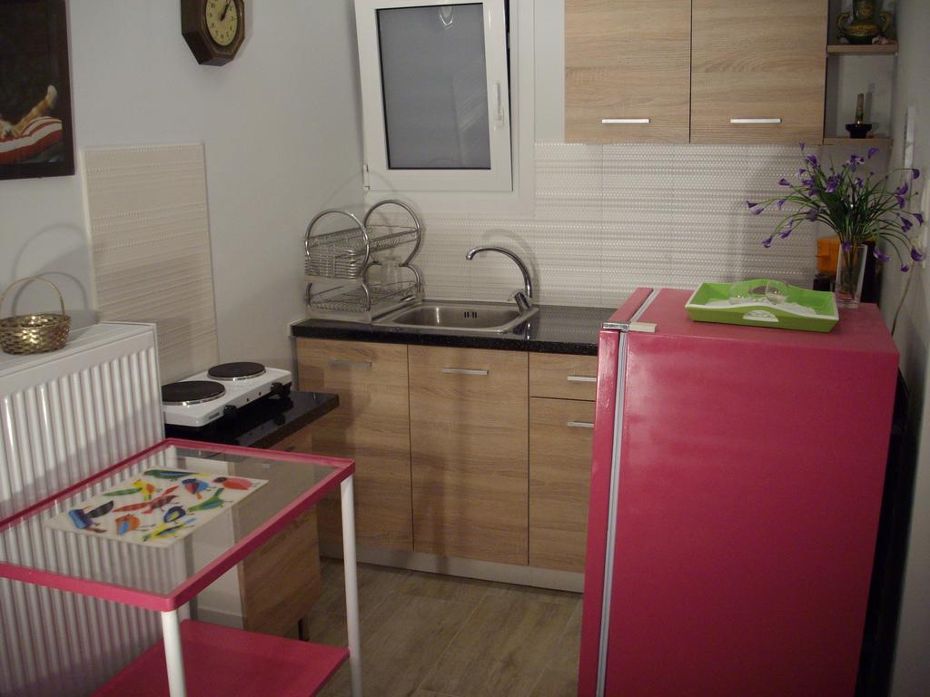 Lilly'S Appartments Athen Zimmer foto